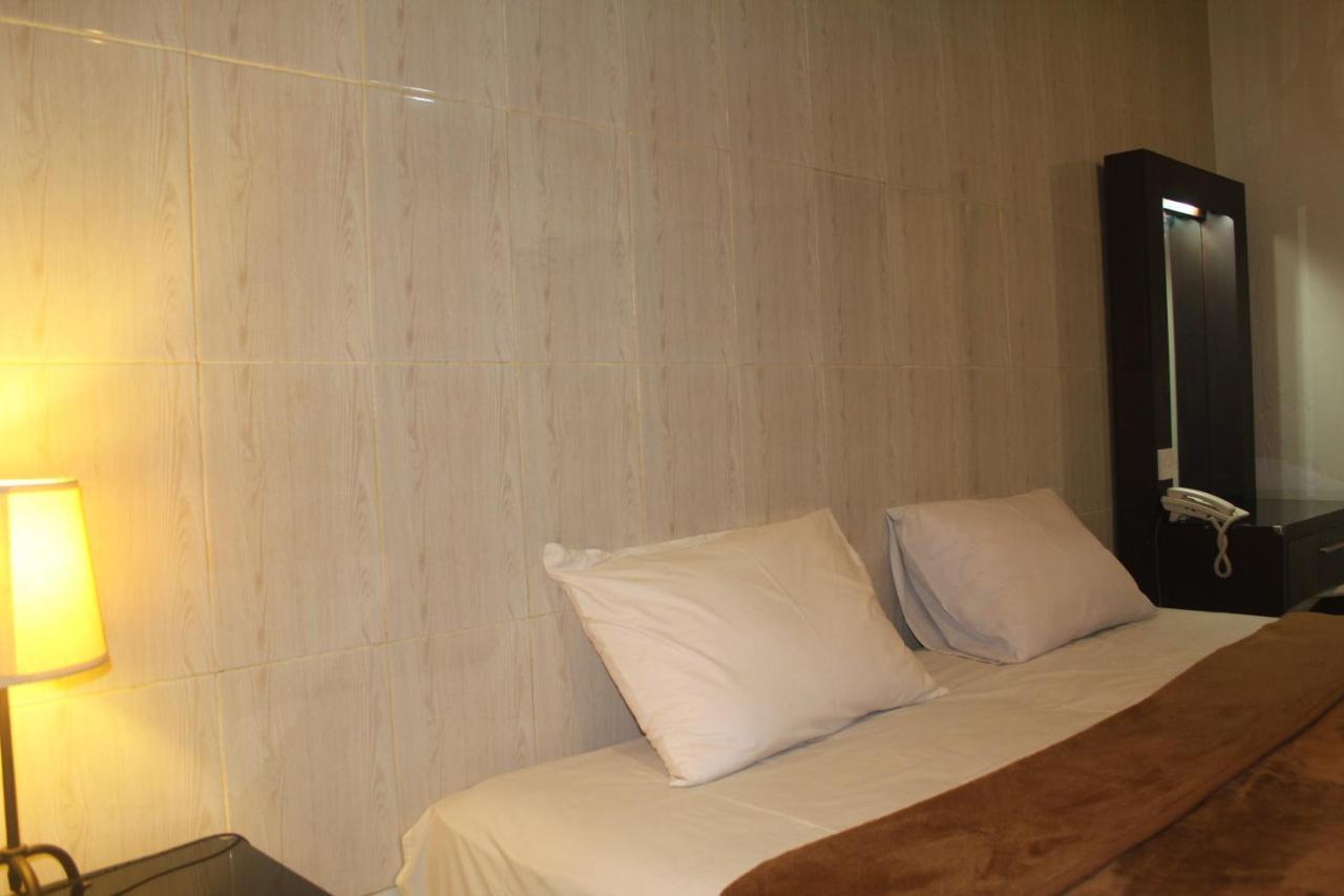 Suji Apartment Bali Bagian luar foto